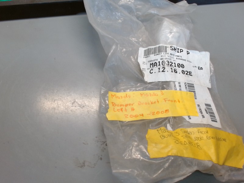 Left front Bumper Bracket Aftermarket Left front Bumper Bracket Aftermarket